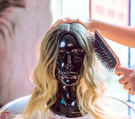 Taming the Waves: The Ultimate Guide to Hairstyles for Thick Wavy Hair